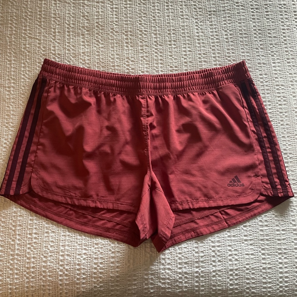 Adidas Women’s Burgundy Red Shorts - XL